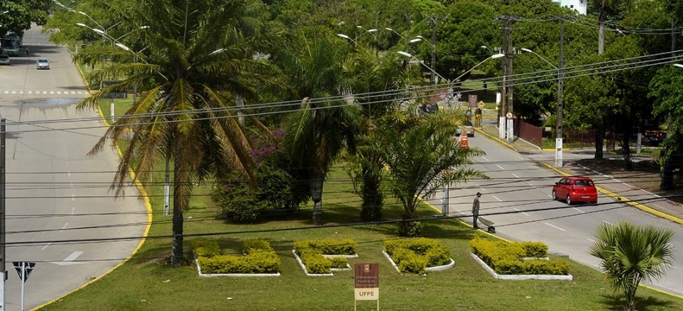 Pela segunda vez, UFPE reduz bônus na nota do Enem, no Sisu, para feras de  medicina